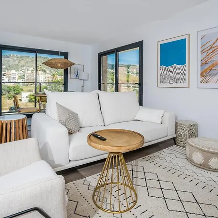 Prime Spanish Holidays - Essential Penthouse Διαμέρισμα *